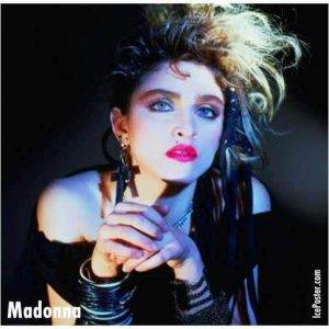 Madonna maquillada al estilo rockera